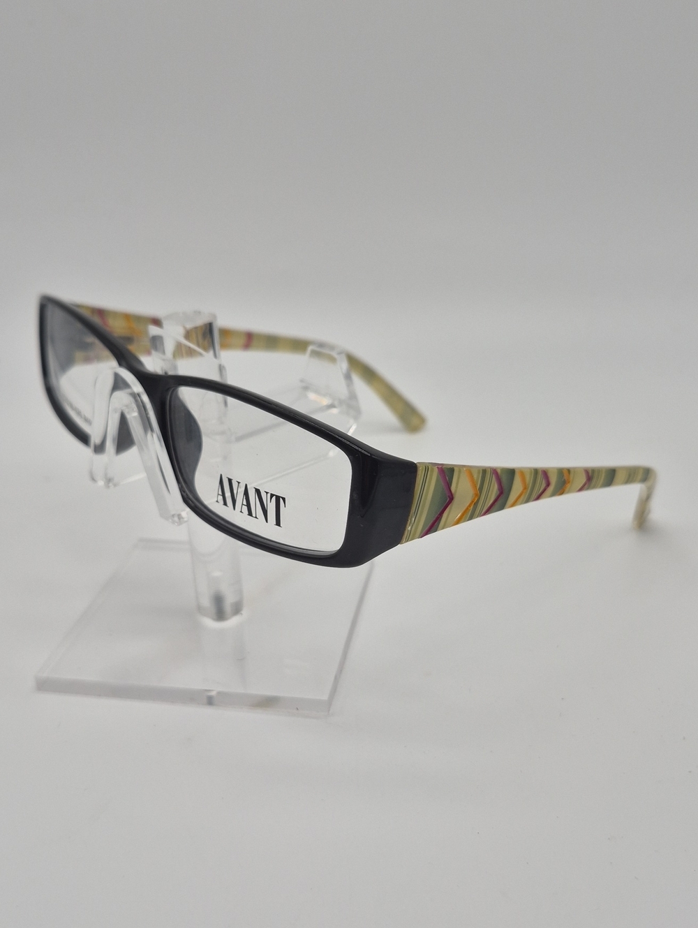 AVANT Women's Patterned Temple Rectangular Eyeglasses in Black